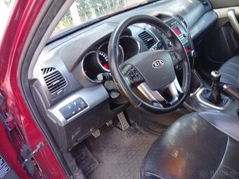 Predám Kia Sorento 2 2.2 145Kw r.v 2011