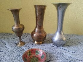 Mosadzné indické vázy