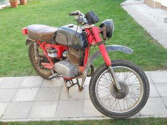 MOTOCYKEL CZ175 TYP 477