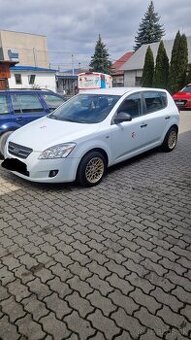 Rozpredám Kia Ceed