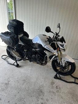 SUZUKI gsr 750 cena 3 600€.
