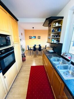 NA PRENÁJOM: Útulný a priestranný 3-izbový byt o výmere 90m2