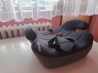 Podsedak do auta