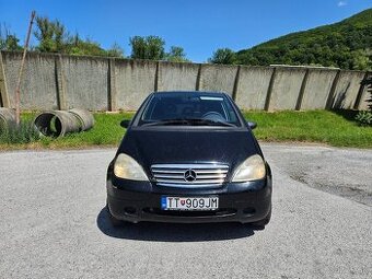 Mercedes-Benz triedaA