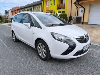 Opel Zafira Tourer 1.4 Turbo LPG Cosmo