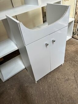 Skrinka pod umývadlo