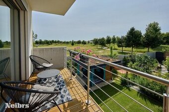 Neibrs | (4) izbový zariadený rodinný dom s pozemkom (461m2)