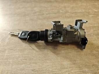 Spínacia skrinka s kľúčom - OCTAVIA II., GOLF V. / VI.,