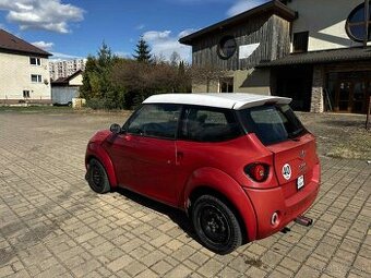 Mopedauto možné jazdiť od 15 rokov