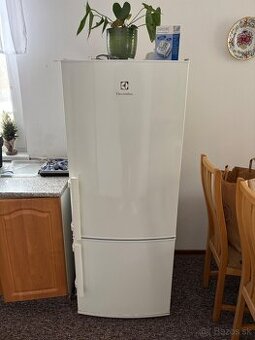 Electrolux chladnička 152x60