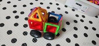 Magneticka stavebnica