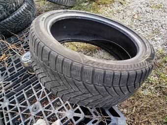 Matador Nordica 235/40r18