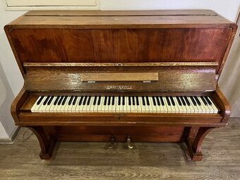 Starší klavír BARCAROLE