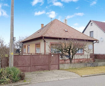 EXKLUZÍVNE LEN U NÁS - 4-izbový rodinný dom - Orechová Potôň