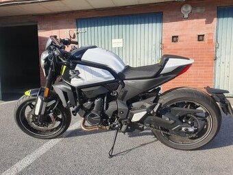 Predám CFMOTO, CLX 700