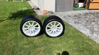 Zeknova RSS101 slick medium 300/650 R18