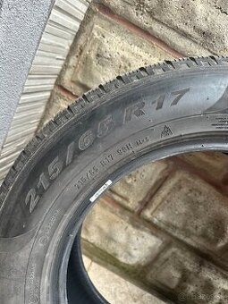 Predám pneumatiky 215x65 R17