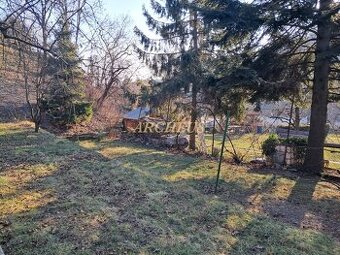 POZEMOK S CHATKOU - 931 m2 - ČERMEĽSKÁ CESTA
