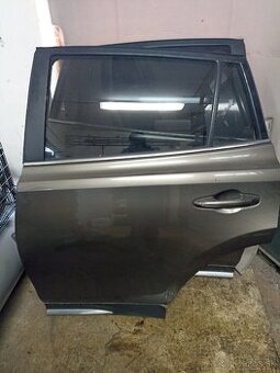 Predam dvere Toyota RAV4 IV