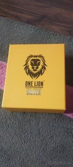 Holiaci strojček ONE LION FACE SHAVER