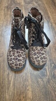 Mayoral čižmy, veľkosť 34