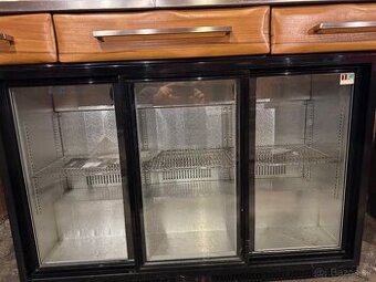 Podpultova barová chladnička