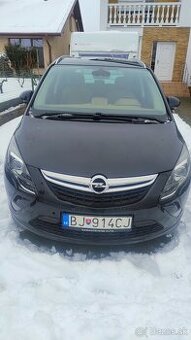 Predám Opel Zafira Tourer nepojazdné