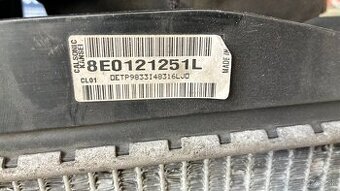 Chladič vody Audi A4 8e0121251L s automatom