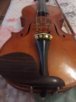 Predám staré 4/4 HUSLE baz prasklín