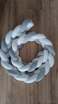 Predám mantinel - vrkoč do detskej postieľky