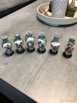 Šálky, sady, sošky