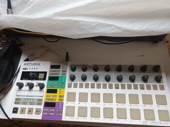 Arturia Beatstep pro