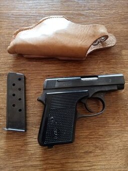 Samonabíjacia pištoľ