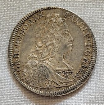 Strieborný toliar Karol VI., 1733, Hall, 2 bodky,veľmi pekný