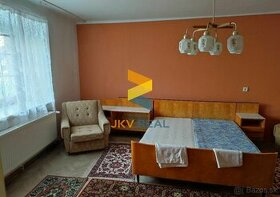 JKV REAL | Ponúkame na predaj 3 izbový dom v obci Dechtice