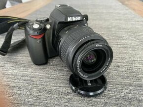 Predám Nikon D40 + 18-55 G II DX ED - 1