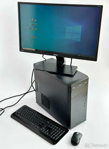Počítač Fractal s monitorom a príslušenstvom