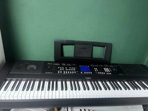 Predám klavír Yamaha dgx 650 digitálne piano