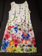 Kvetinkové šaty