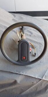 spinacia skrinka Citroen AX s volantom
