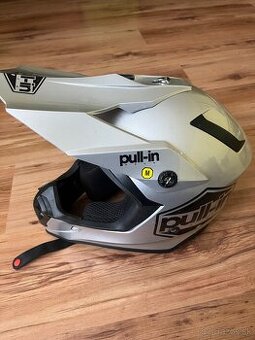 Cross prilba
