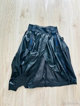 ŠTÝLOVÁ SUKŇA slovenskej značky KURA COLLECTION, PC 150 EUR