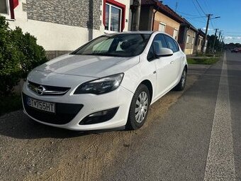 Opel Astra 1,4 Turbo 103kw