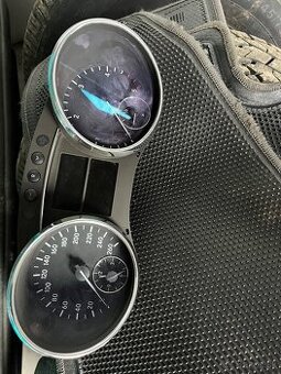 Mercedes R tachometer