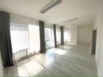 Pekná kancelária 30m2, 1. posch., Pribinova ulica, centrum