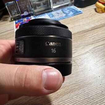 Canon RF 16mm F.2.8 STM