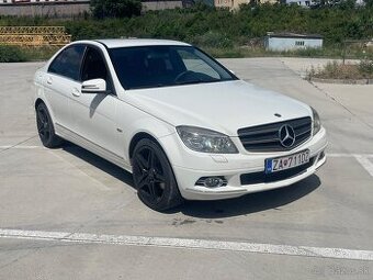 Mercedes W204
