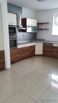 2-izbový byt na Petržalskom korze