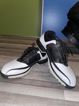 NIKE Air Tour Saddle Golf