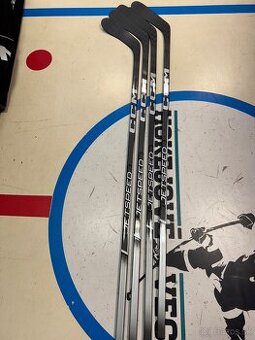 UPLNE NOVA POLOPROFI AZ PROFI HOKEJKA CCM JETSPEED LIMITED E